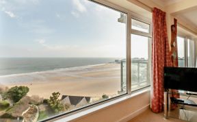 Photo of in Tenby (FB077)