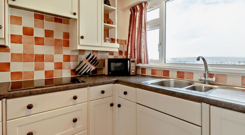 Photo of 2 Bed in Tenby