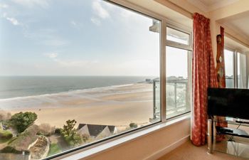 2 Bed in Tenby Apartment