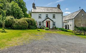 Photo of 9 Bed in Brecon