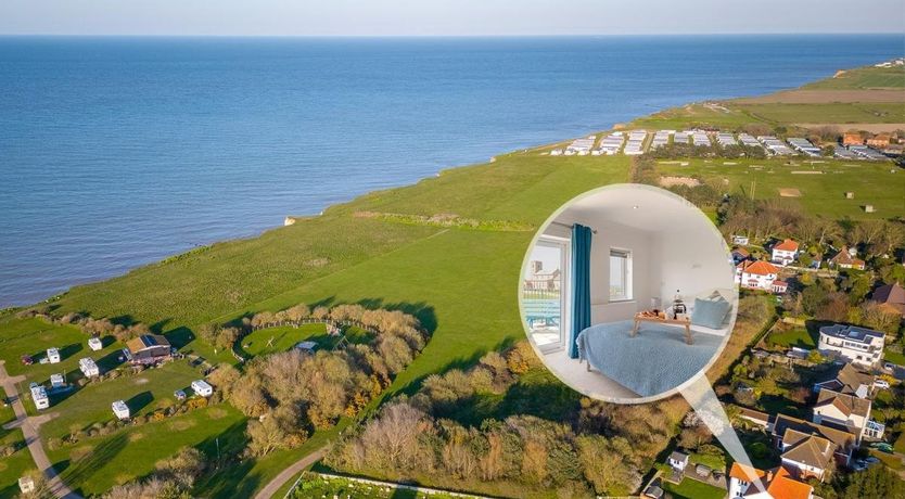 Photo of 4 Bed in West Runton