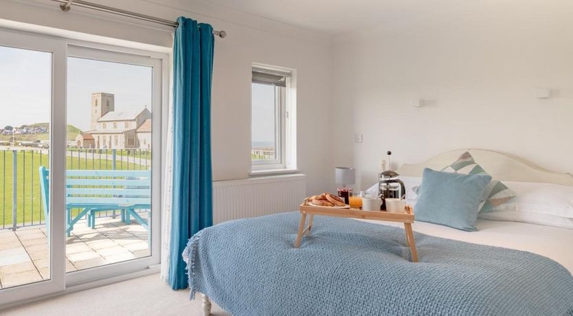 Photo of 4 Bed in West Runton