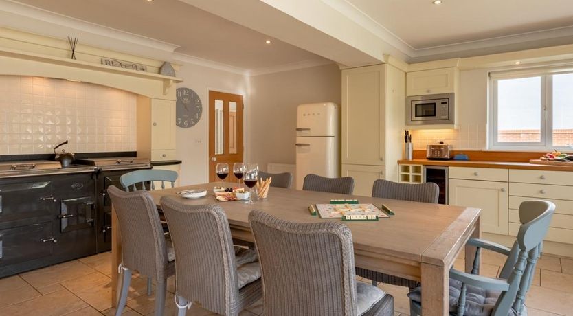 Photo of 4 Bed in West Runton