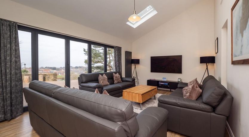 Photo of 4 Bed in Cromer