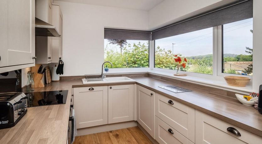 Photo of 4 Bed in Cromer