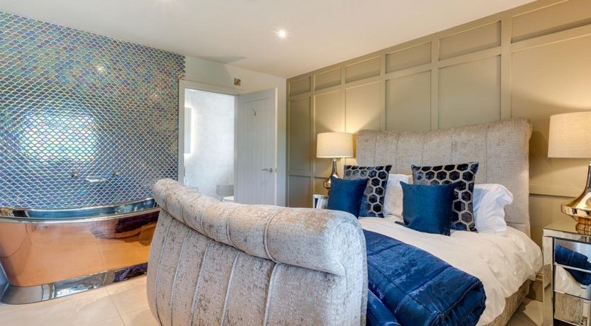 Photo of 6 Bed in Gilling West