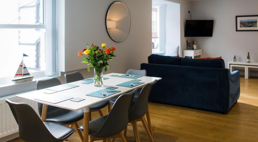 Photo of 2 Bed in Tenby