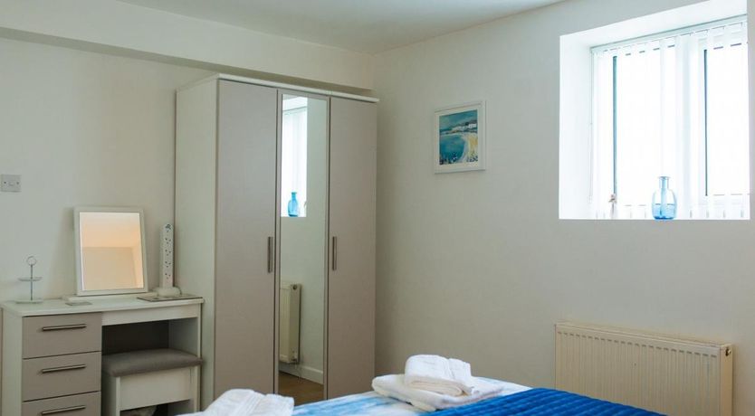 Photo of 2 Bed in Tenby