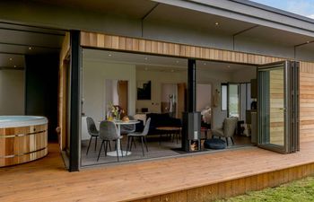 2 Bed in Colchester Holiday Cottage