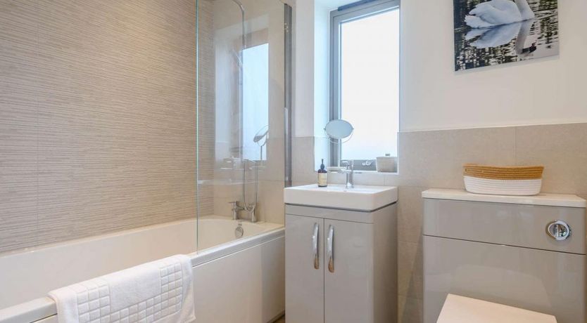 Photo of 2 Bed in East Bergholt