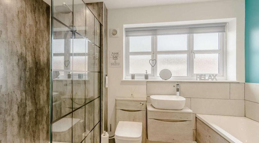 Photo of 4 Bed in Pickhill