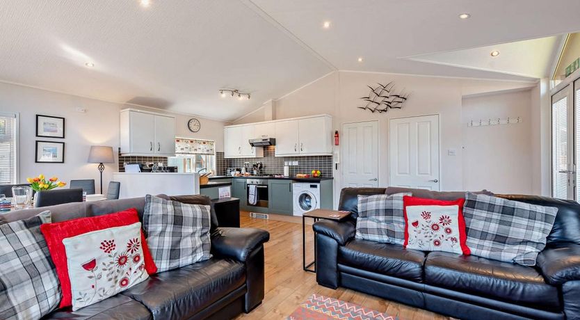 Photo of 3 Bed in Stepaside