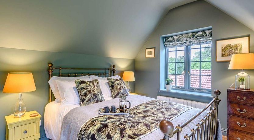 Photo of 1 Bed in West Compton