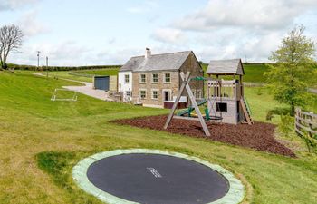 4 Bed in Liskeard Holiday Cottage