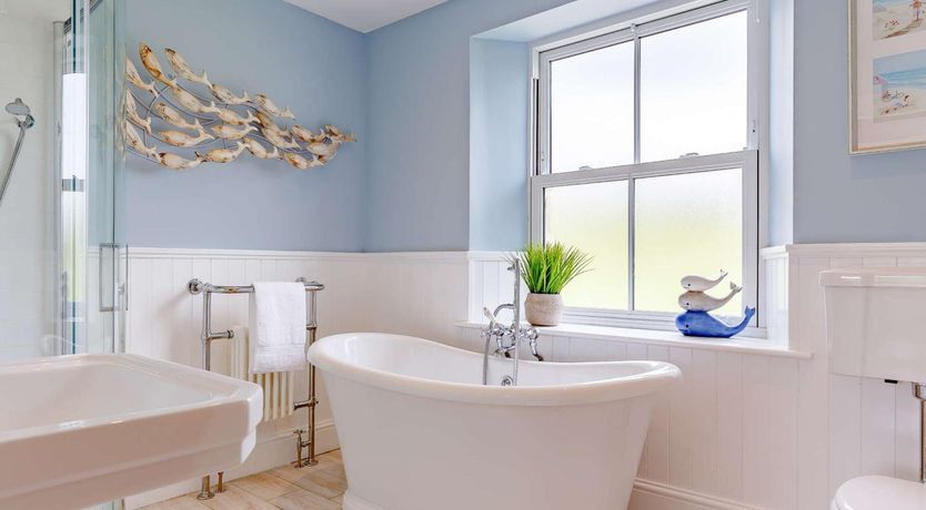 Photo of 4 Bed in Liskeard