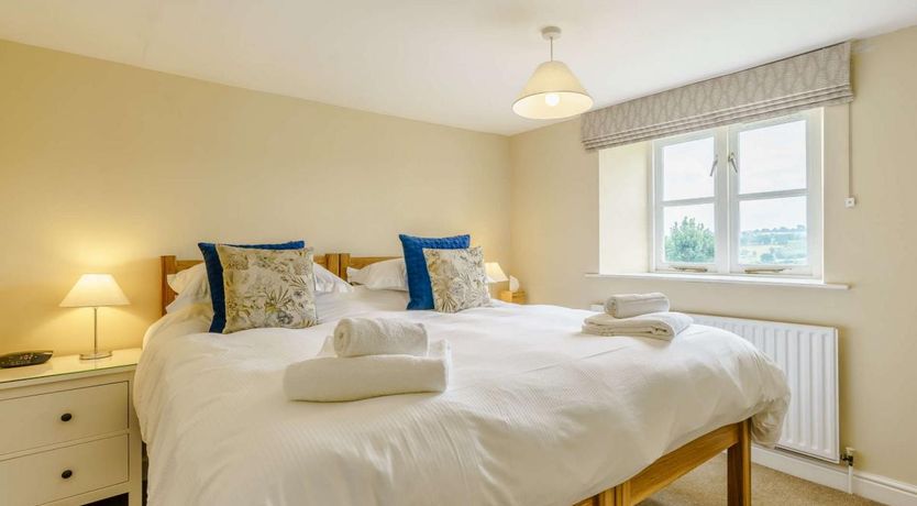 Photo of 3 Bed in Healey