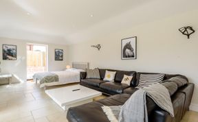 Photo of 1 Bed in Manningtree