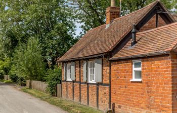 2 Bed in Tewkesbury Holiday Cottage