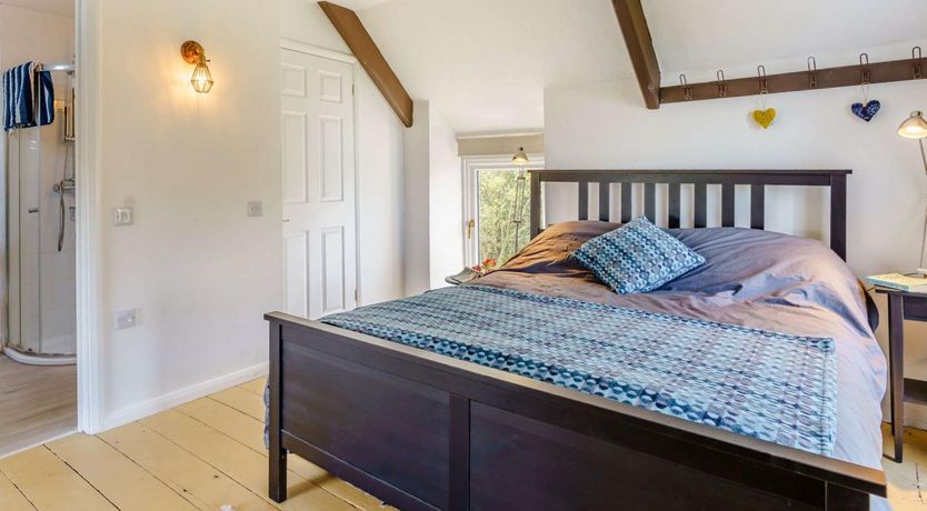 Photo of 3 Bed in Haverfordwest