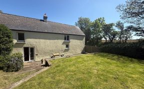 Photo of 3 Bed in Haverfordwest