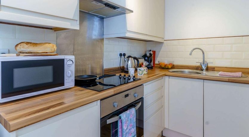 Photo of 2 Bed in Aberporth