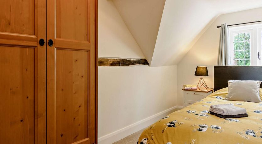 Photo of 4 Bed in Dorking