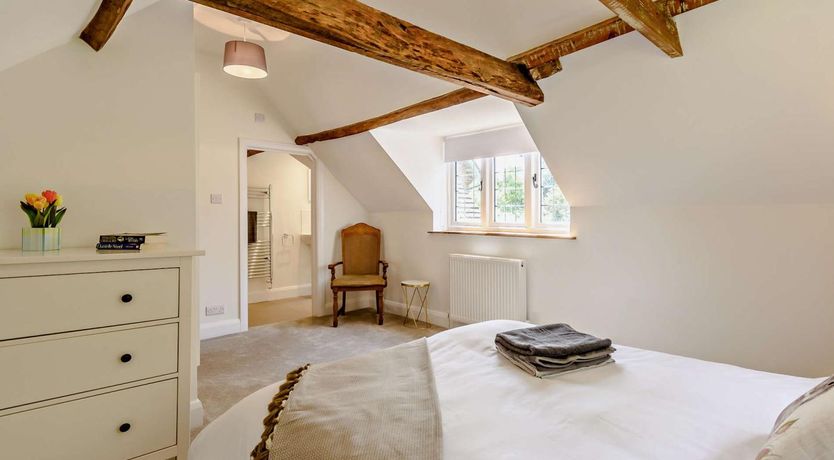 Photo of 4 Bed in Dorking