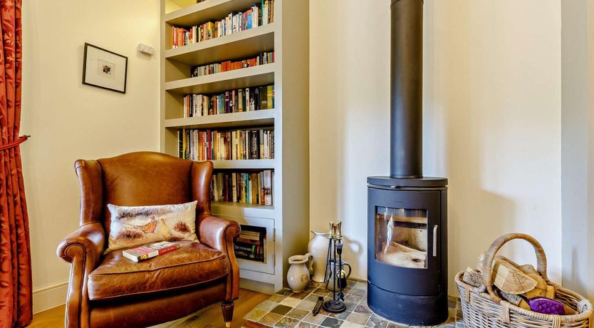 Photo of 3 Bed in Holt