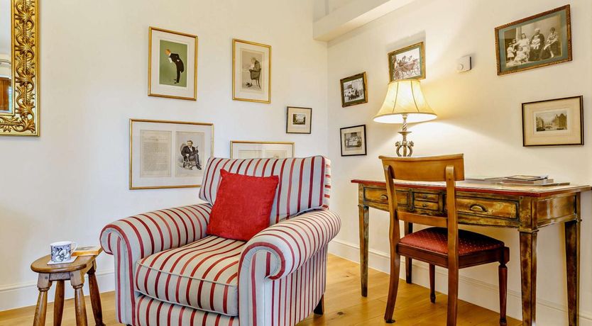 Photo of 3 Bed in Holt