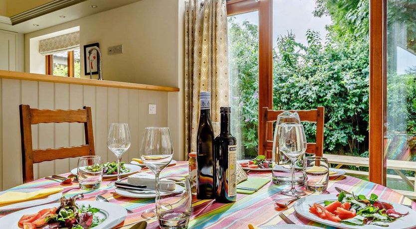 Photo of 3 Bed in Blakeney