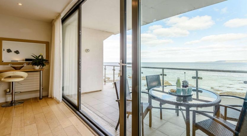 Photo of 3 Bed in Westward Ho!