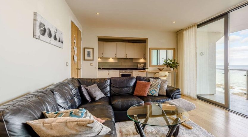 Photo of 3 Bed in Westward Ho