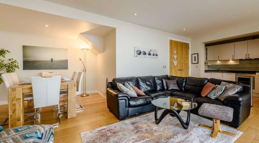 Photo of 3 Bed in Westward Ho