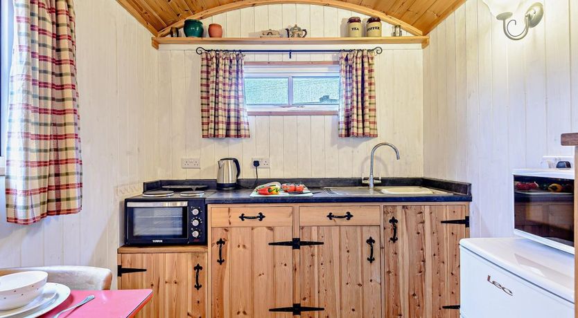 Photo of 1 Bed in Leighton