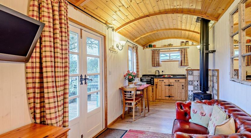 Photo of 1 Bed in Leighton