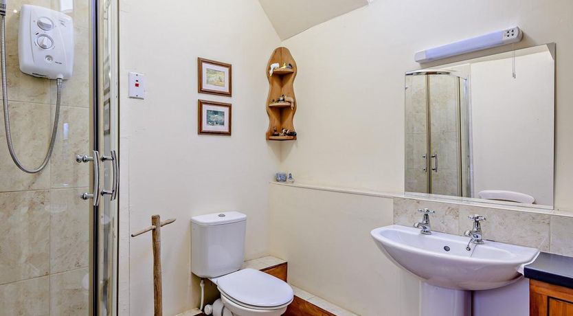 Photo of 1 Bed in Leighton