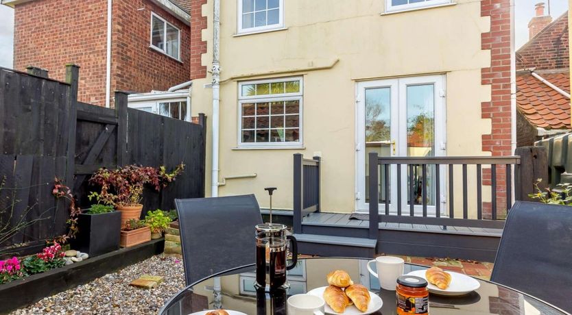 Photo of 2 Bed in Winterton-on-Sea