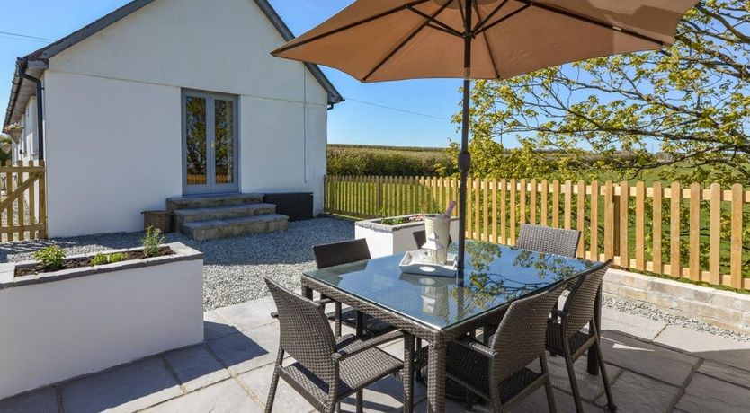 Photo of 2 Bed in Sutcombe