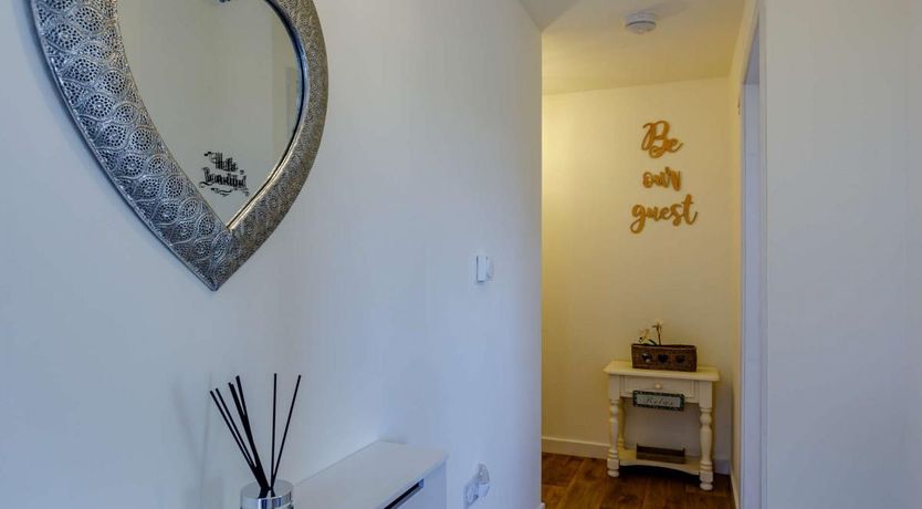 Photo of 2 Bed in Sutcombe