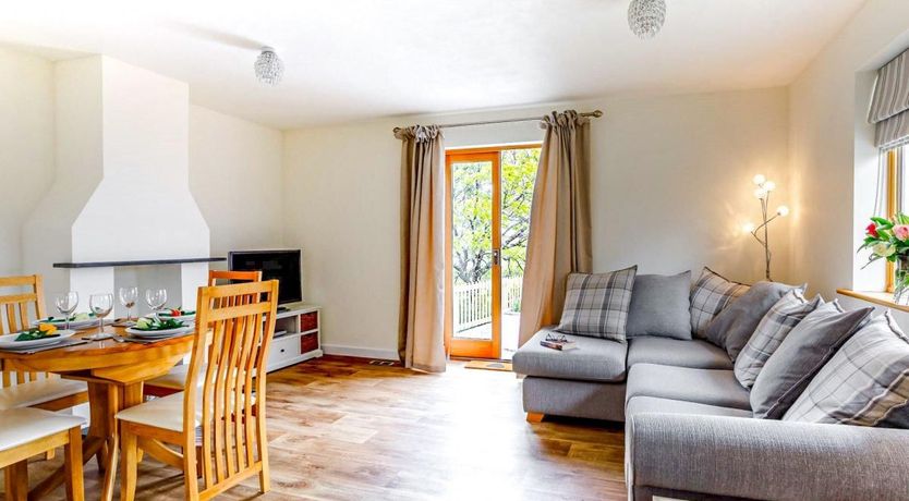 Photo of 2 Bed in Sutcombe