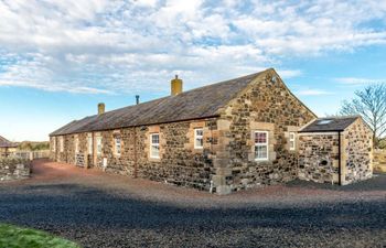 in Newton-by-the-Sea (80478) Holiday Cottage