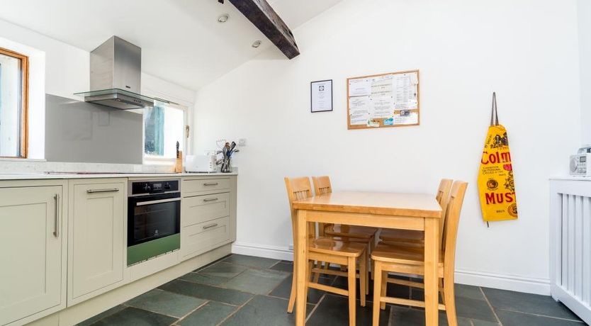 Photo of 4 Bed in Thornthwaite