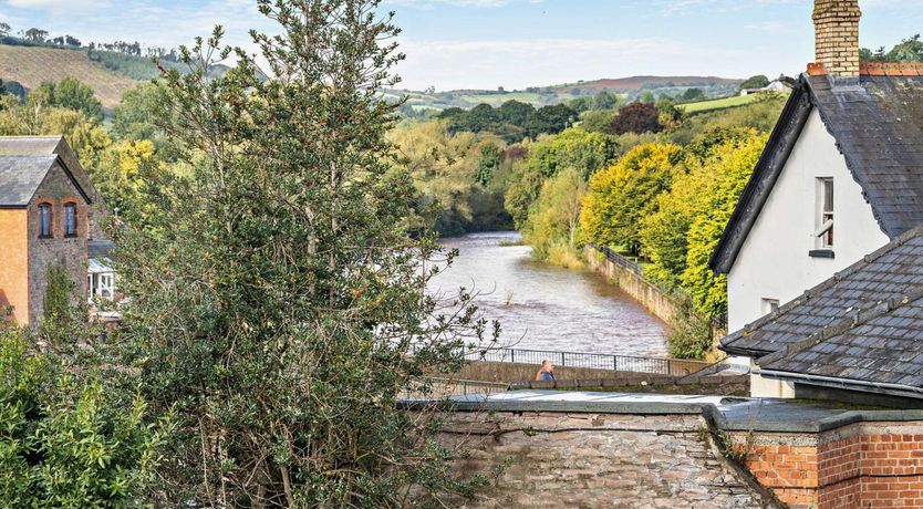 Photo of 3 Bed in Brecon