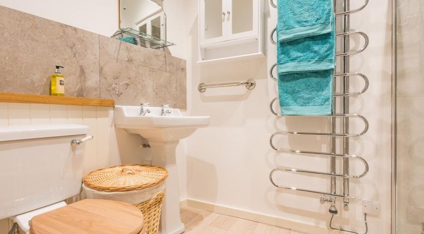 Photo of 2 Bed in Johnby