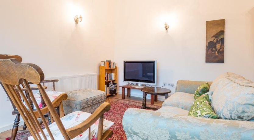 Photo of 2 Bed in Johnby