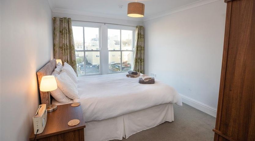 Photo of 2 Bed in Tenby