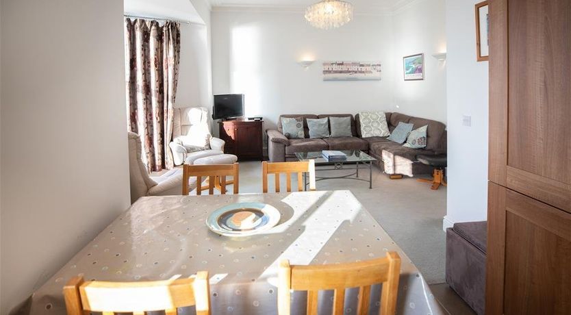 Photo of 2 Bed in Tenby