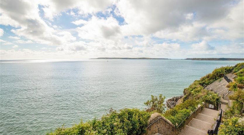 Photo of 2 Bed in Tenby