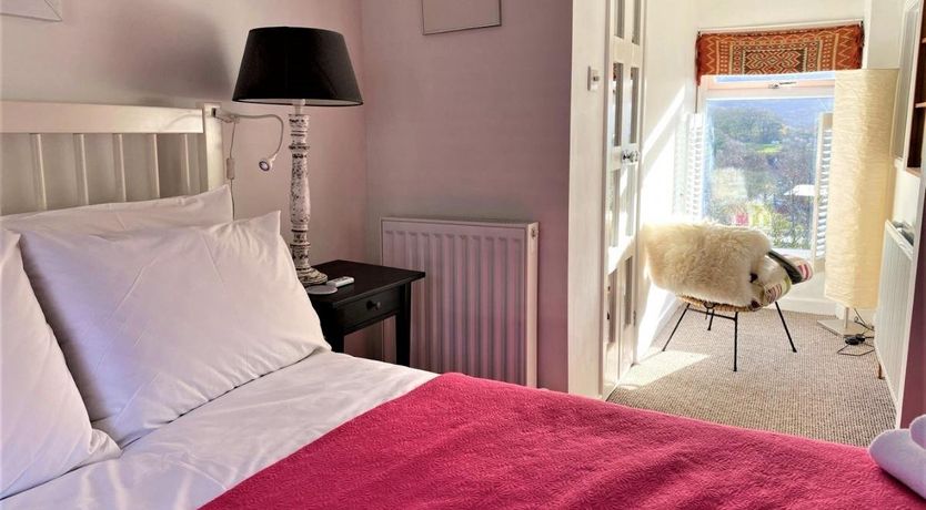 Photo of 1 Bed in Penrhyndeudraeth