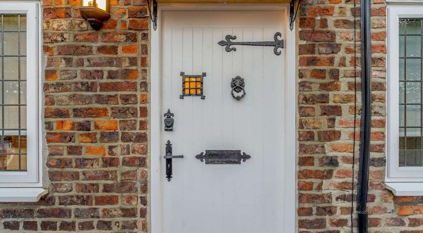 Photo of 3 Bed in Brompton